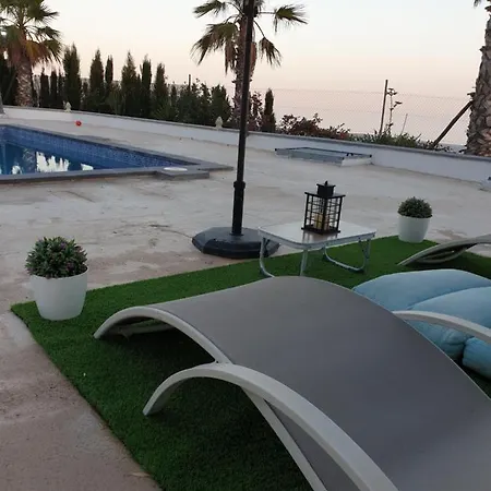 Paradise House Hébergement de vacances Adra