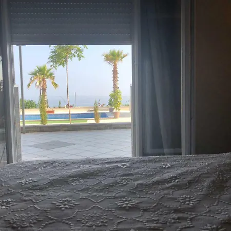 Hébergement de vacances Paradise House *